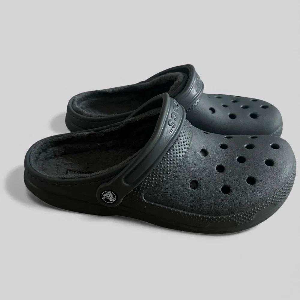 Crocs Lined Slip‎ on Shoes Dark Gray Clogs Men 8 Women 10